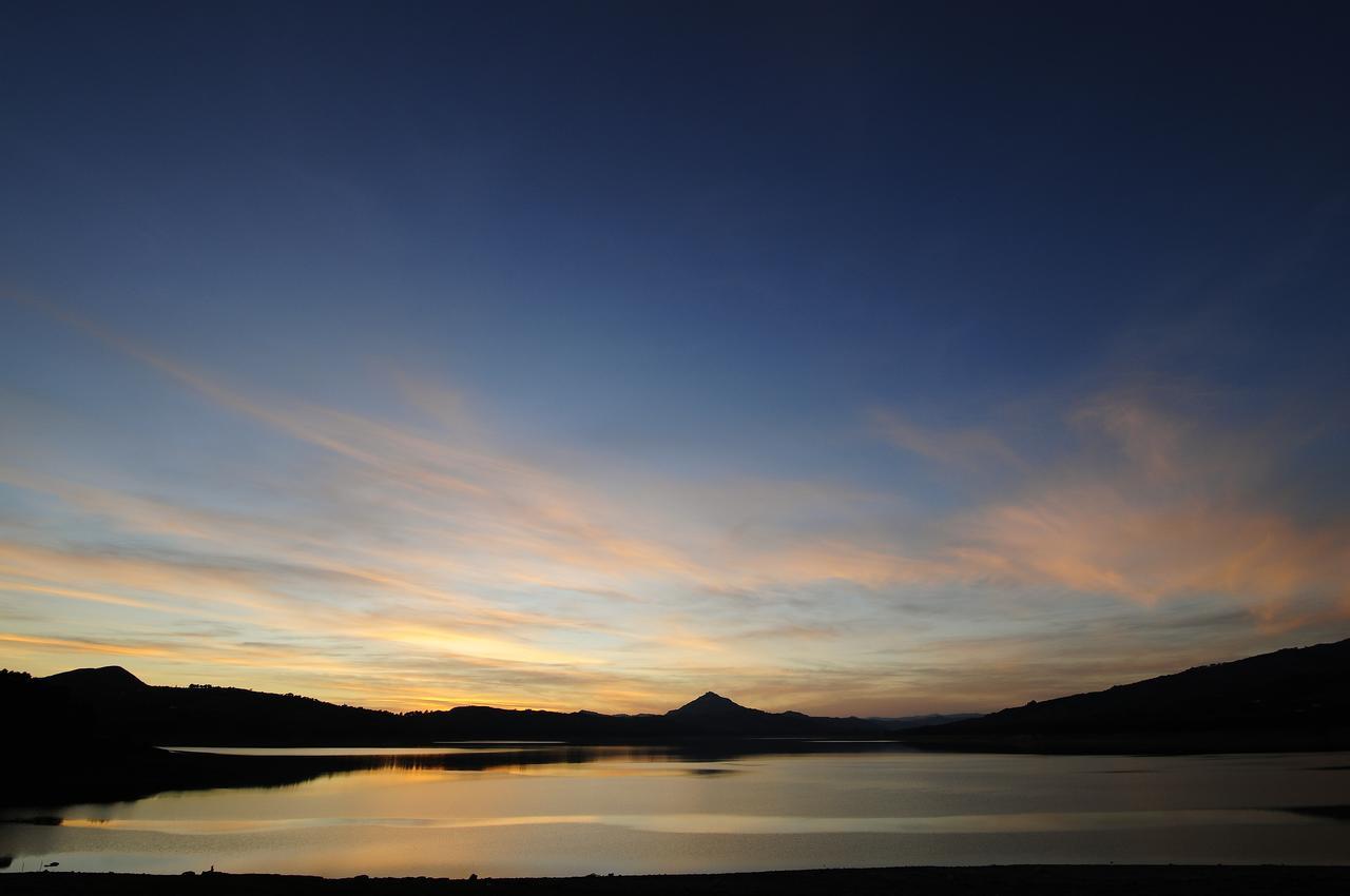 Oasi Del Lago Regalbuto ภายนอก รูปภาพ