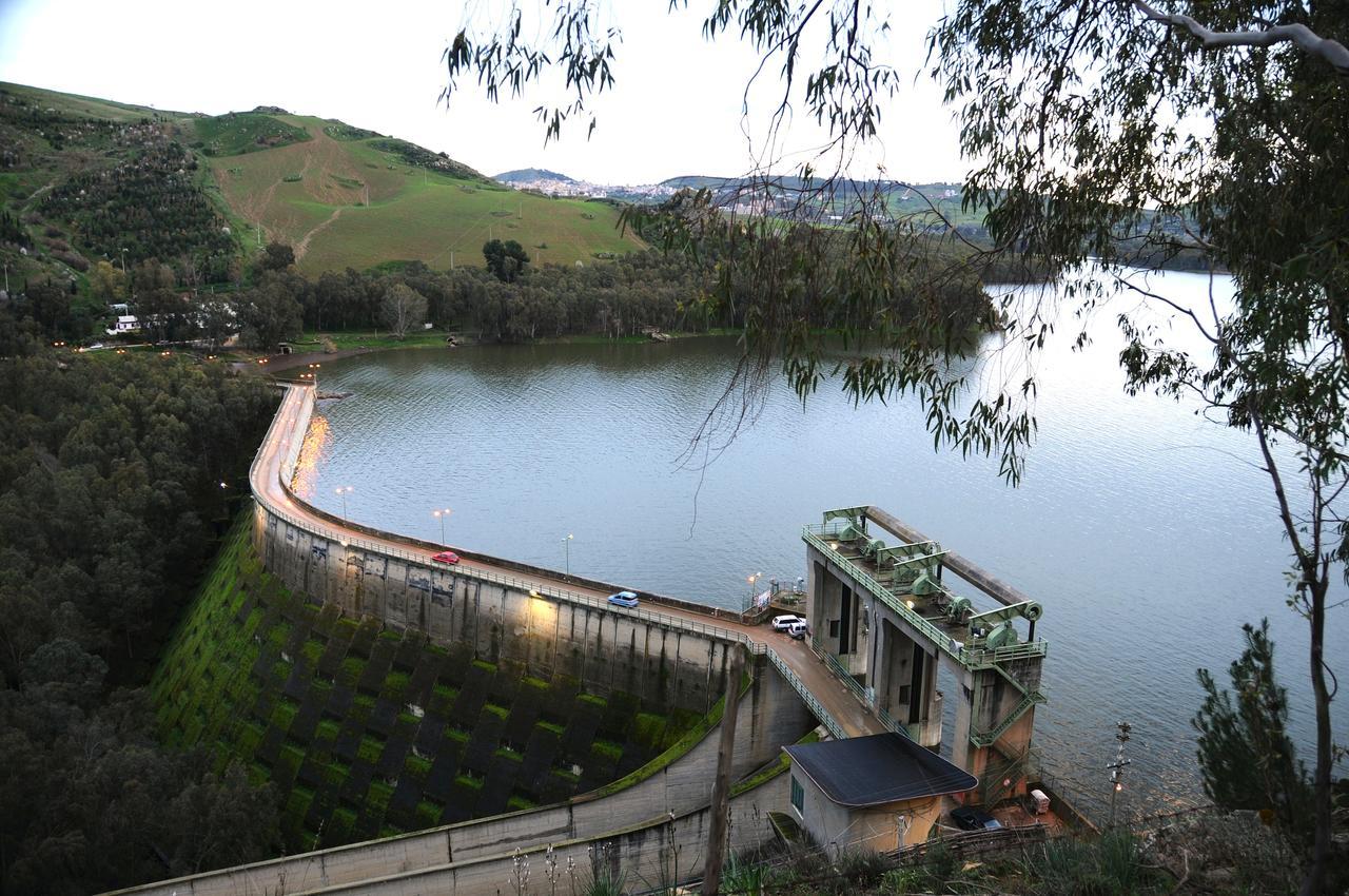 Oasi Del Lago Regalbuto ภายนอก รูปภาพ
